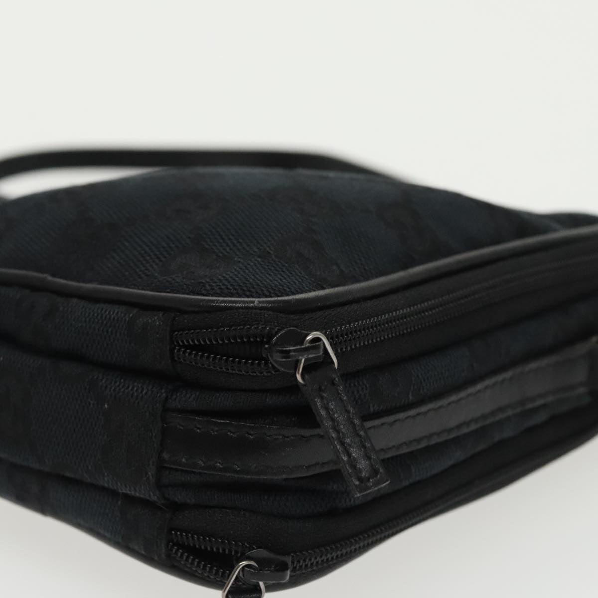 Gucci Black Canvas Shoulder Bag ()