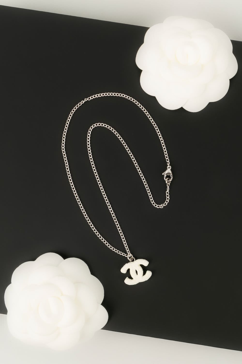 Collier cc Chanel