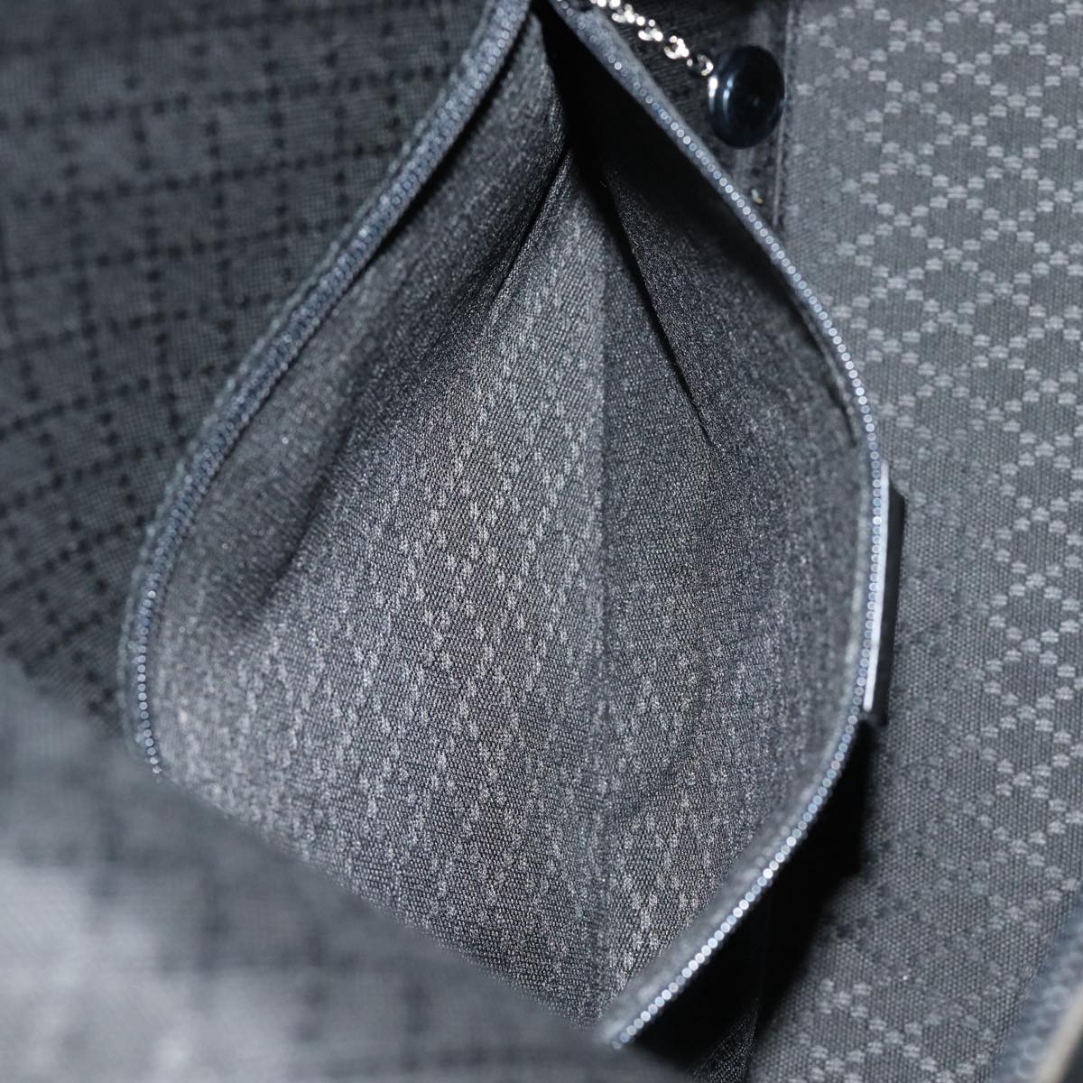 Gucci -- Black Synthetic Shoulder Bag ()