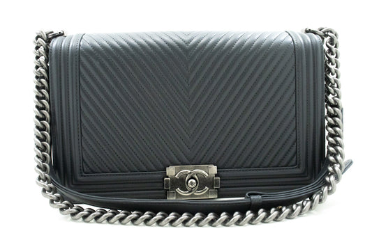 Chanel Boy Grey Leather Shoulder Bag ()