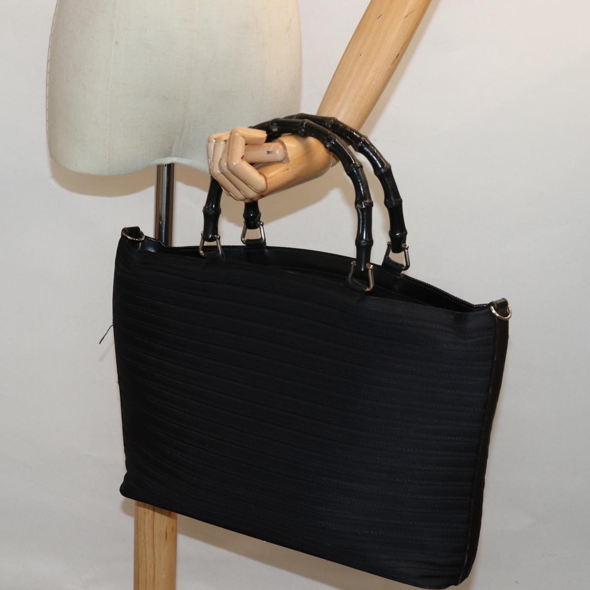 Gucci Bamboo Black Synthetic Handbag ()