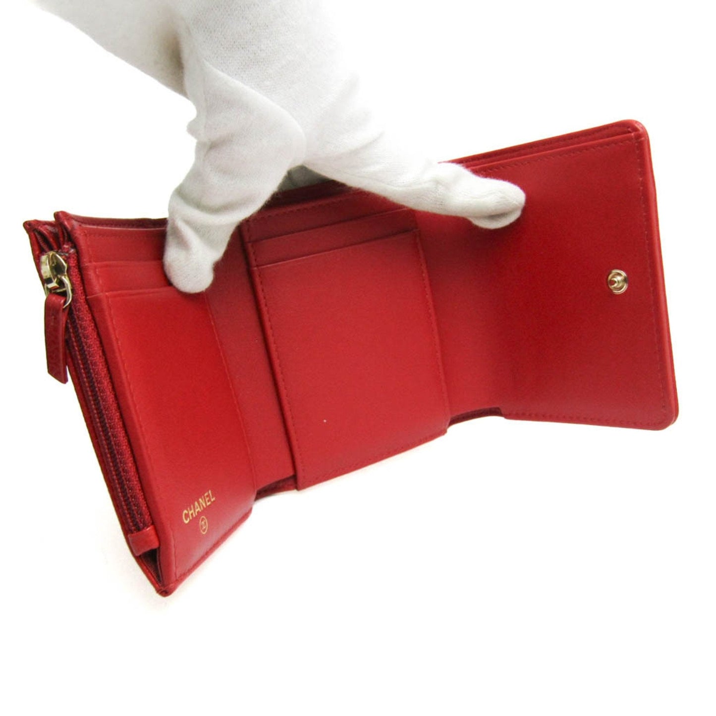 Chanel Camellia Red Leather Wallet  ()