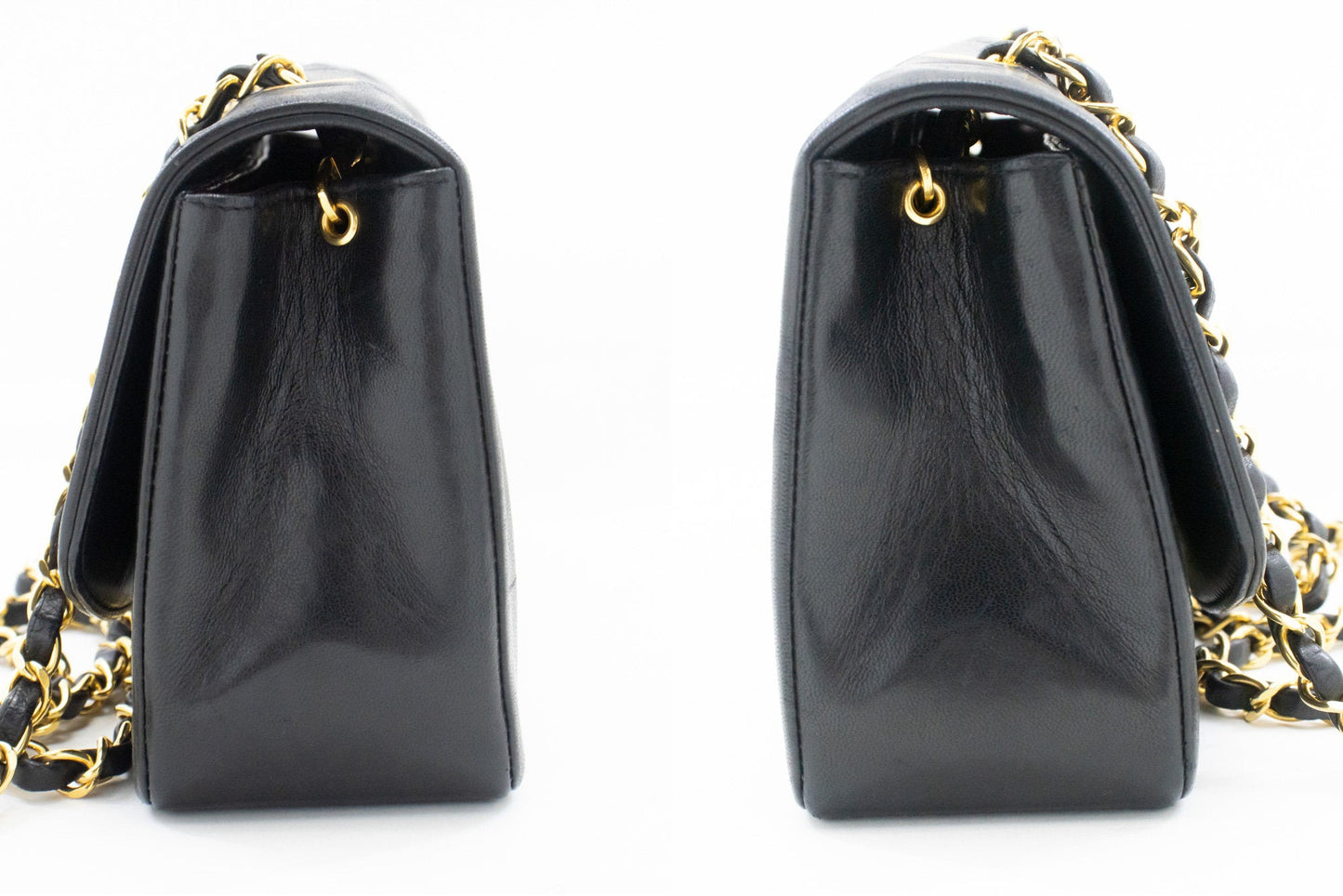 Chanel Black Leather Shoulder Bag ()