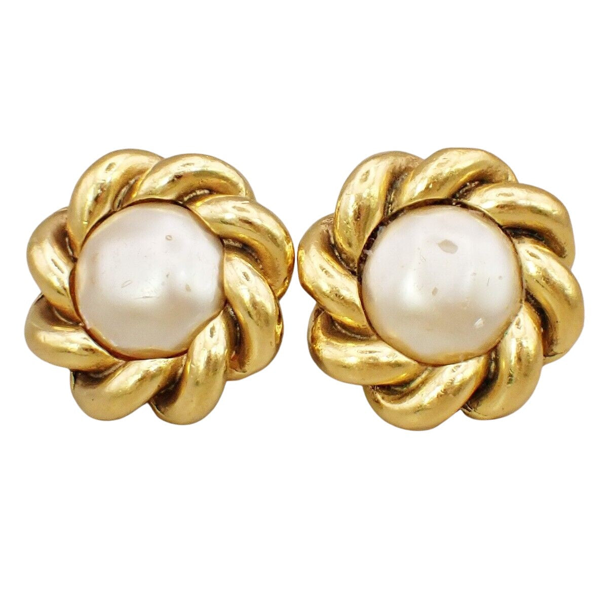Chanel - Gold Metal Earring Jewelry ()
