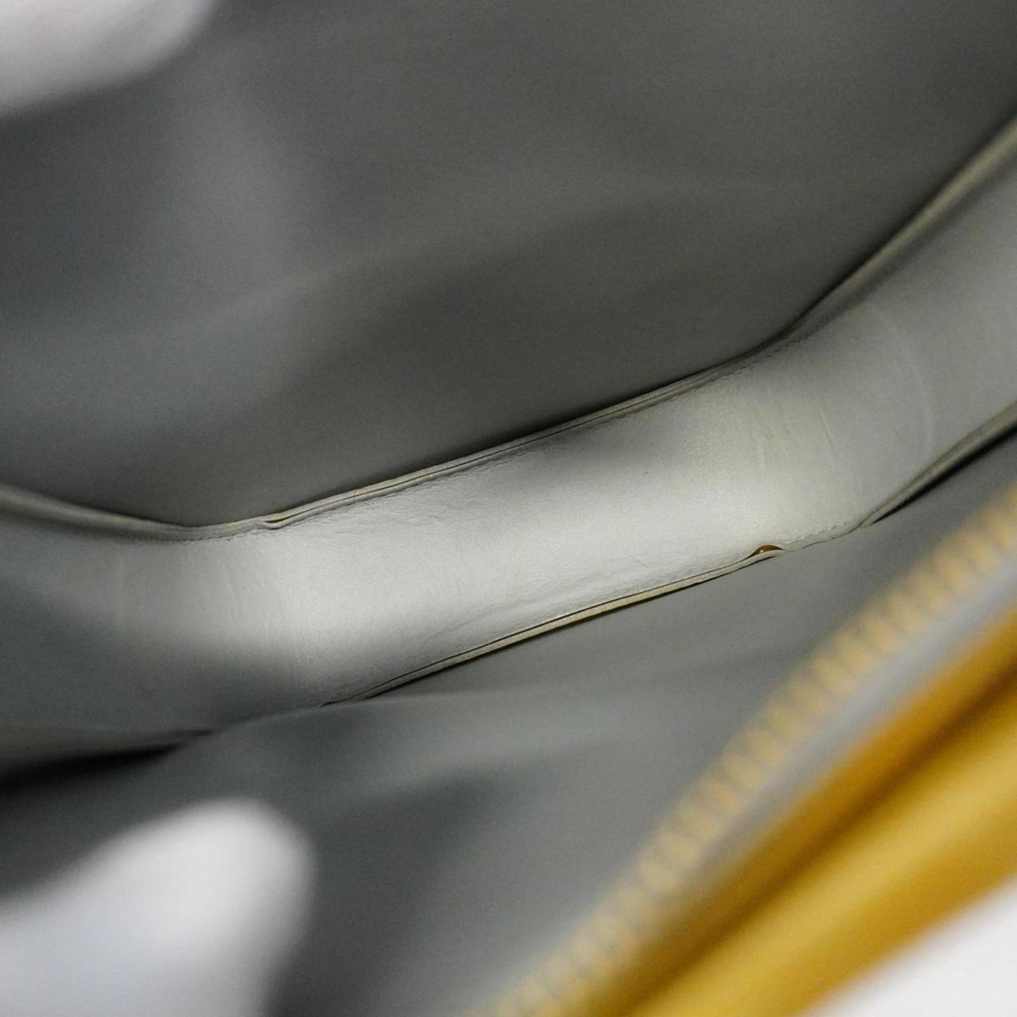 Louis Vuitton Mott  Patent Leather Handbag ()