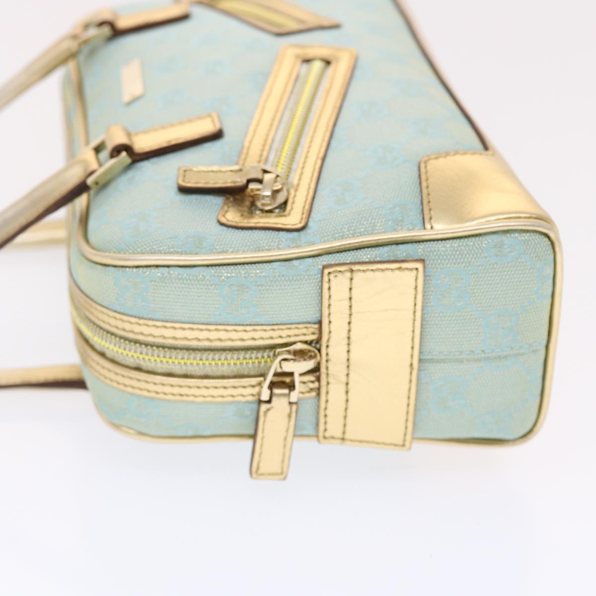 Gucci -- Blue Canvas Handbag ()
