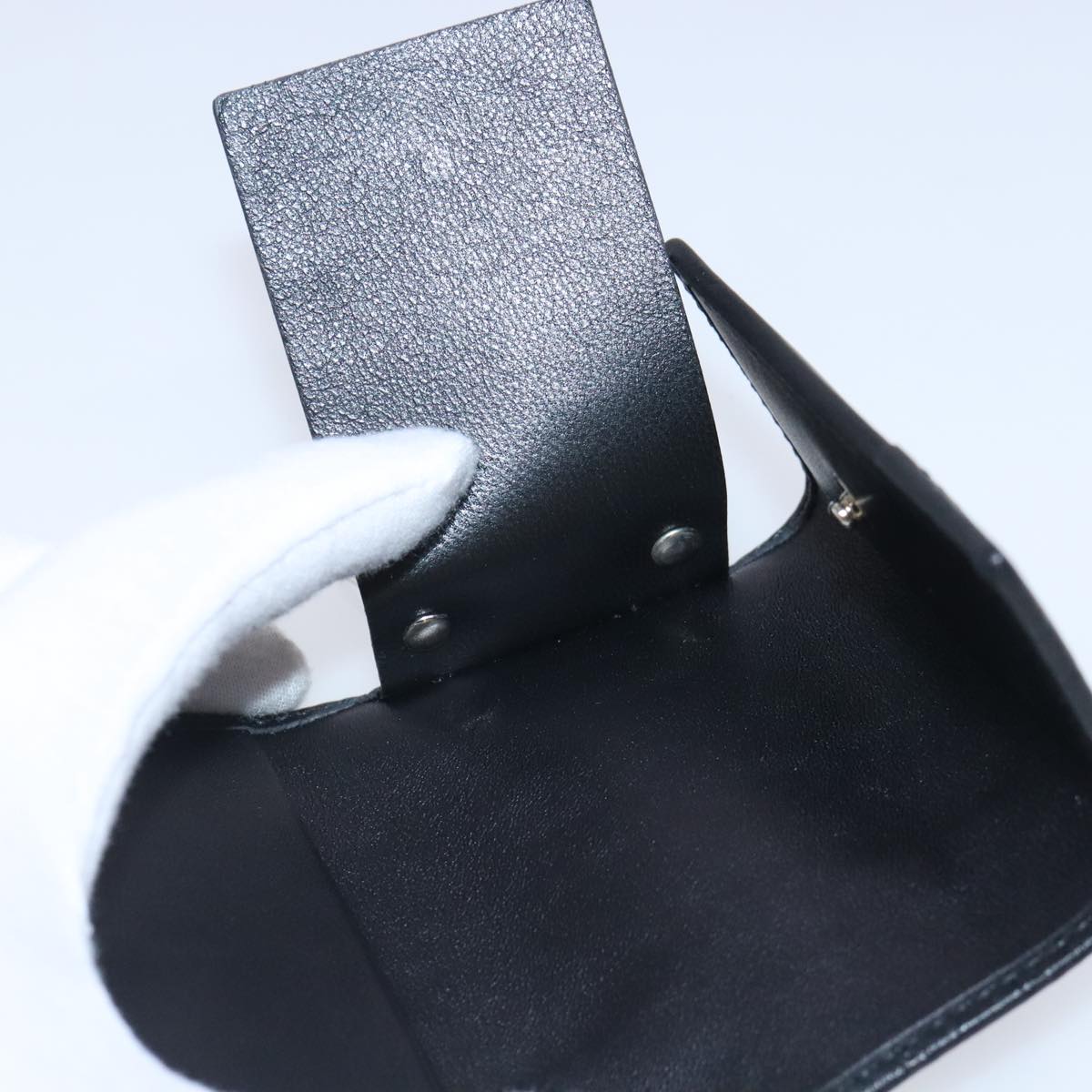 Gucci Key Case Black Leather Wallet  ()