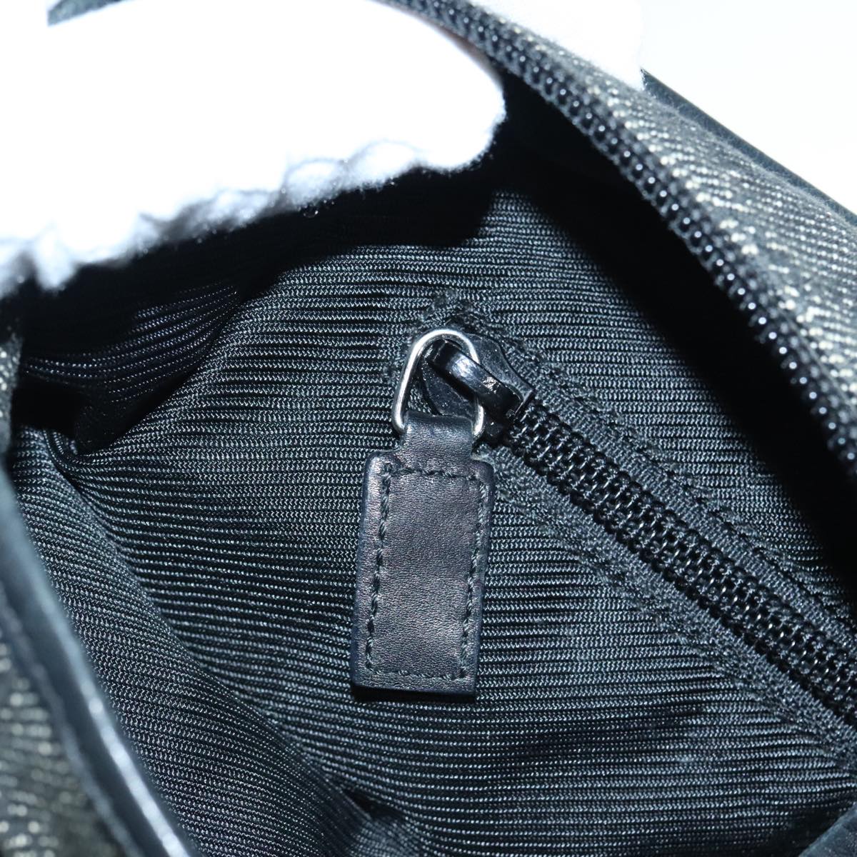 Gucci Black Canvas Shoulder Bag ()