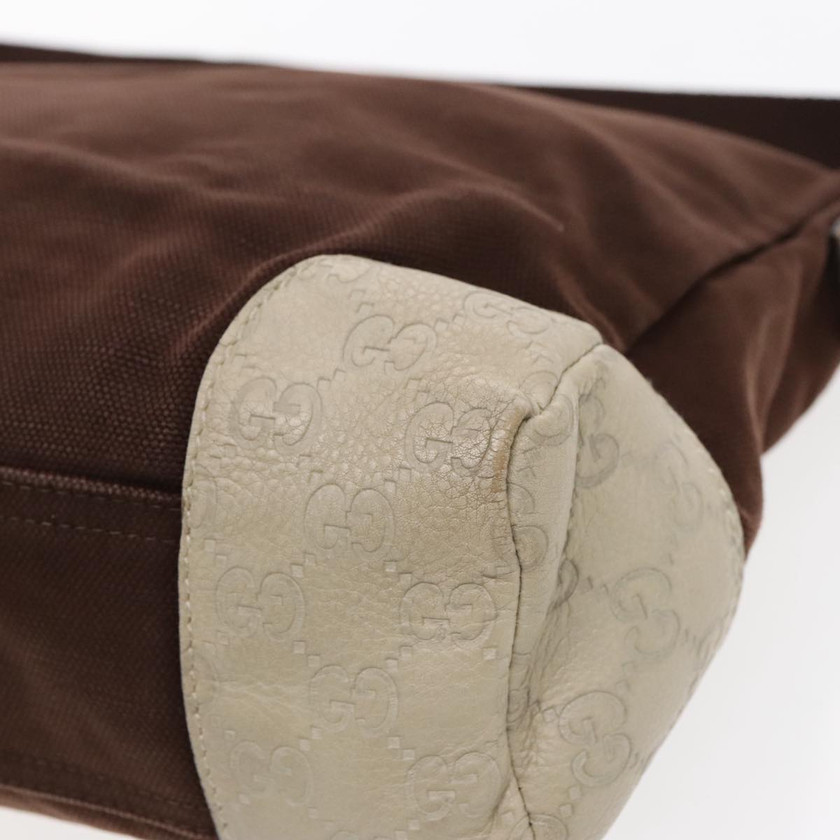 Gucci Brown Canvas Shoulder Bag ()
