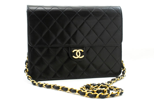 Chanel Black Leather Shoulder Bag ()