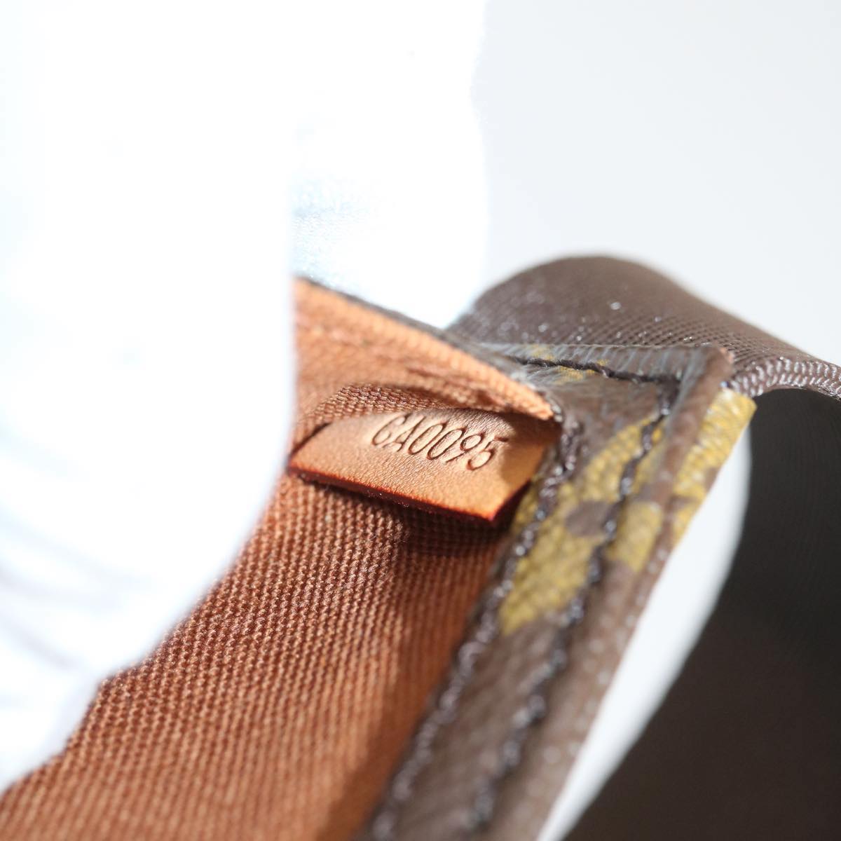 Louis Vuitton Geronimos  Canvas Clutch Bag ()