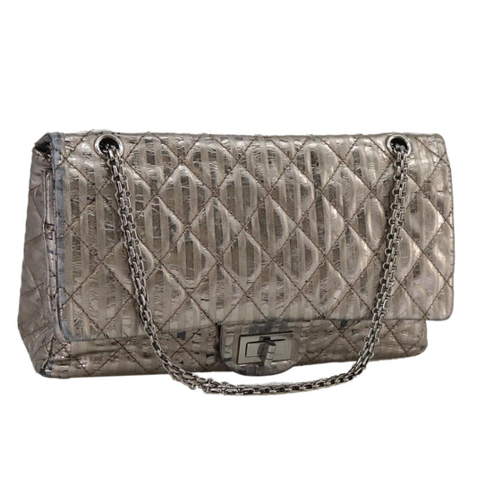 Chanel 2,55 Silver Leather Shoulder Bag ()