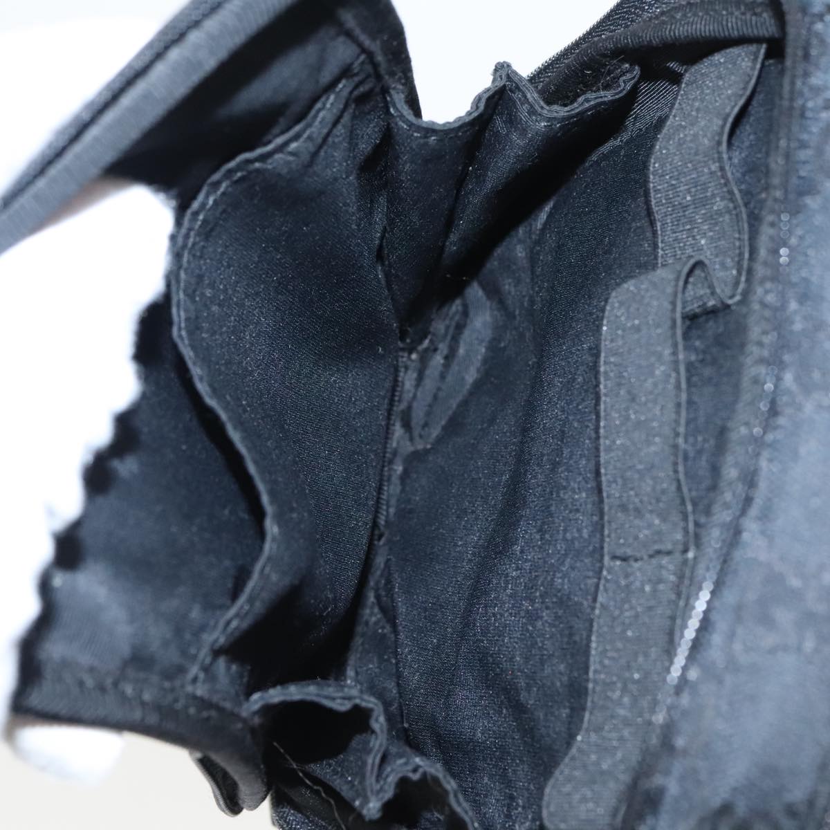 Gucci Black Canvas Shoulder Bag ()