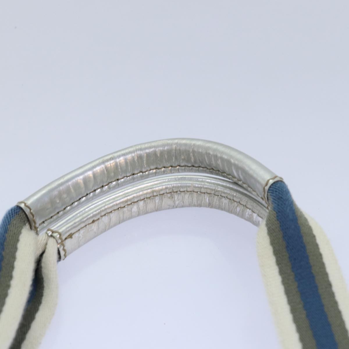 Gucci Gg Canvas Silver Canvas Tote Bag ()