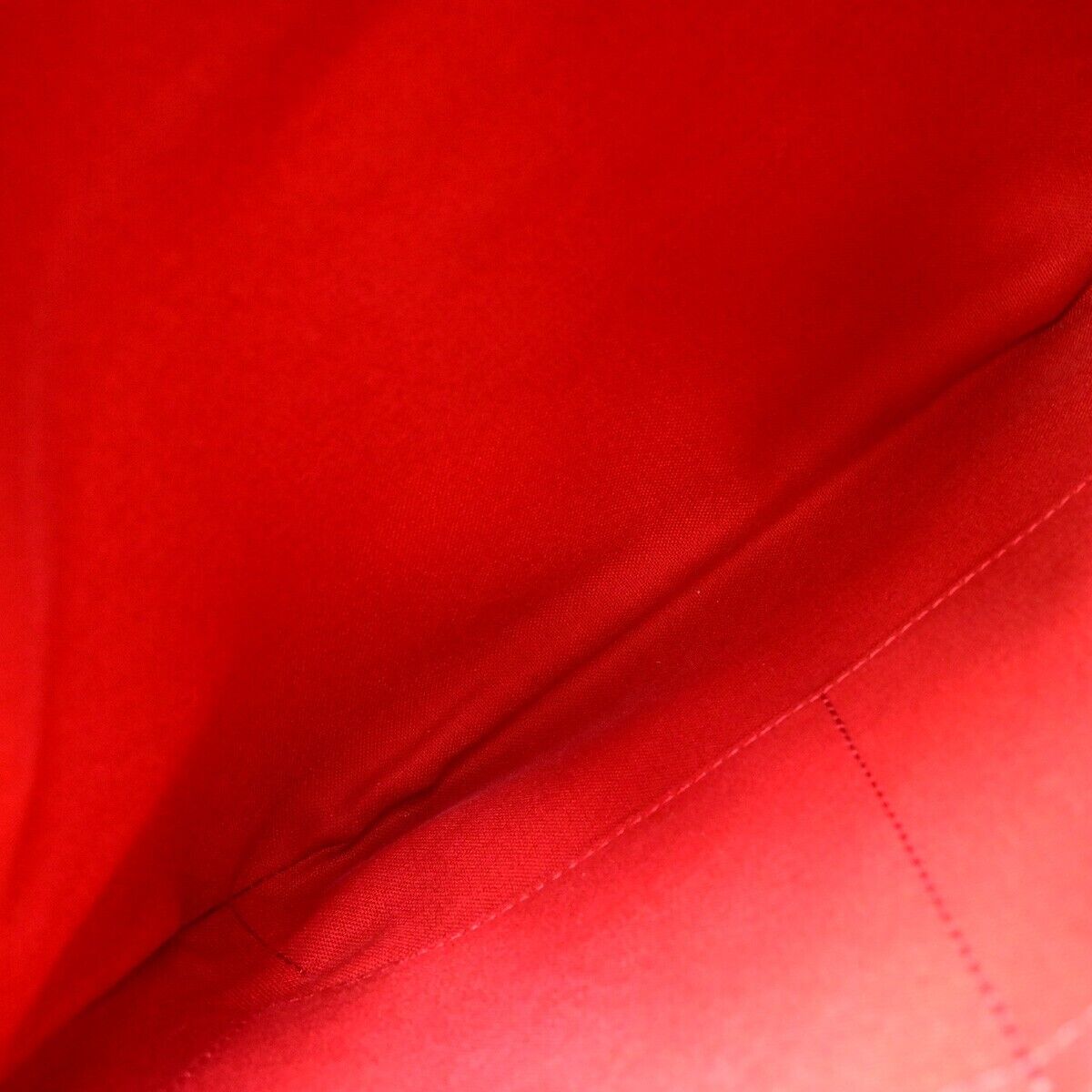 Louis Vuitton Bloomsbury  Canvas Shoulder Bag ()