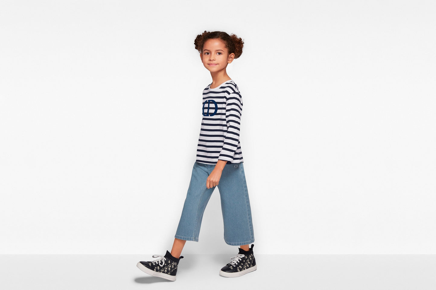 T-Shirt • White and Navy Blue Cotton Jersey