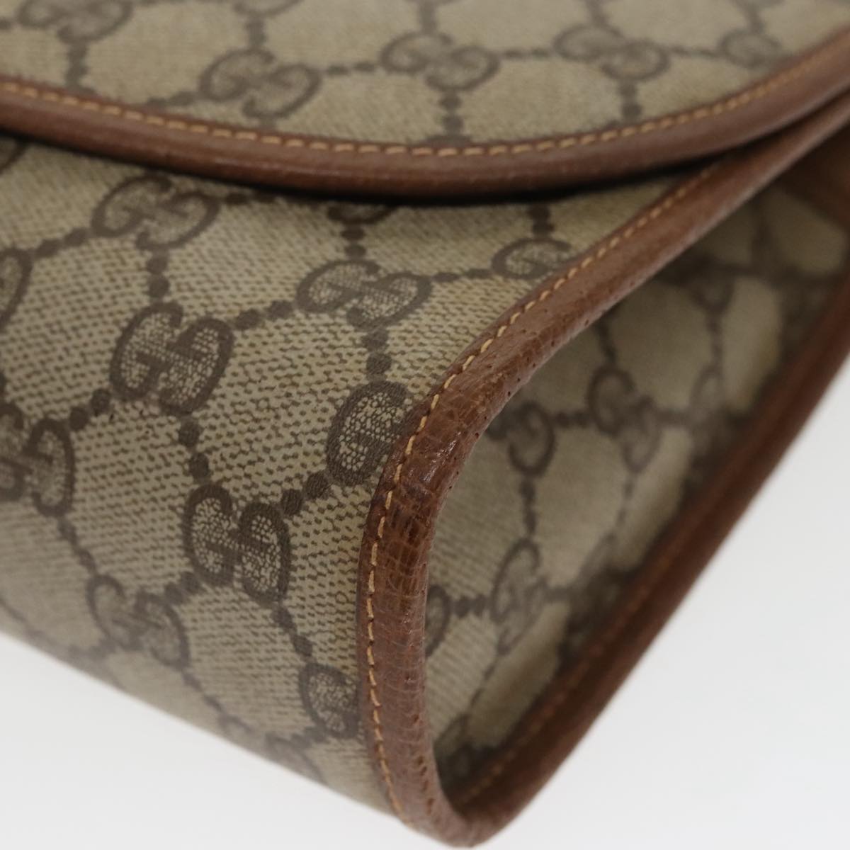 Gucci Gg Supreme Brown Canvas Clutch Bag ()
