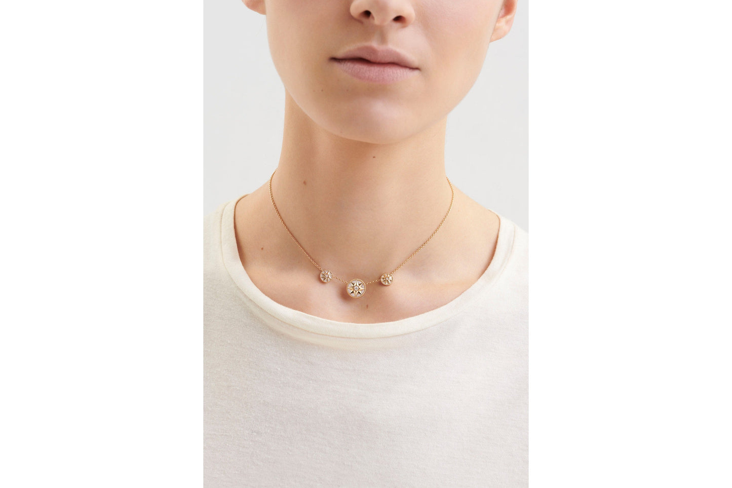 Rose Des Vents Necklace • Yellow Gold, Diamonds and Mother-of-Pearl