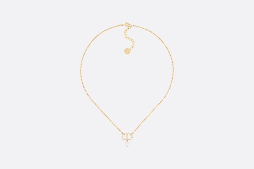 Petit CD Necklace • Gold-Finish Metal with a White Resin Pearl