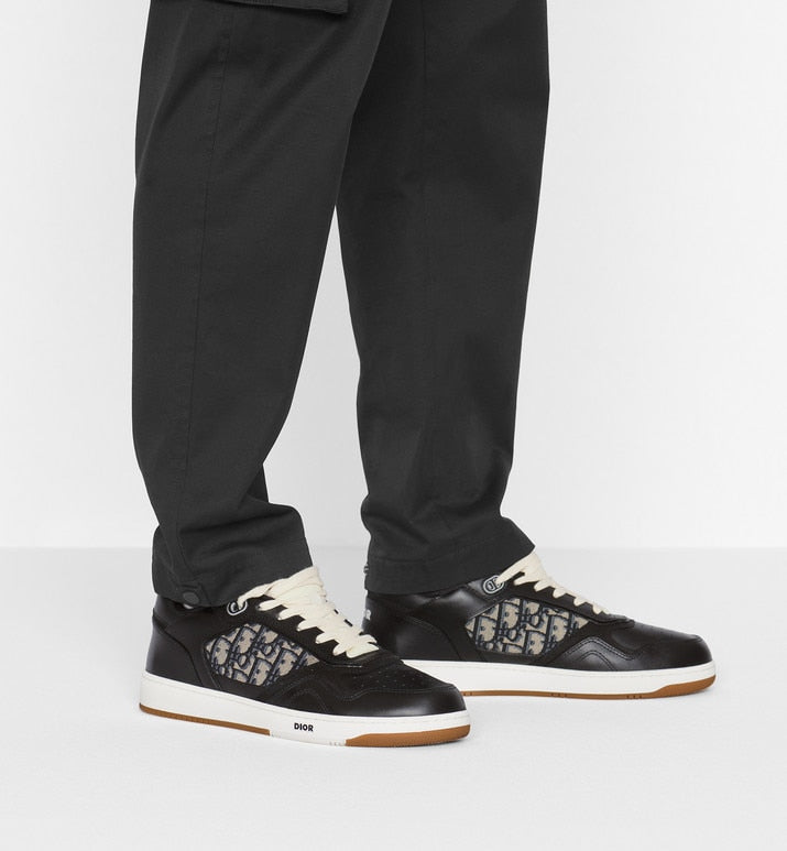 B27 Low-Top Sneaker • Black Smooth Calfskin with Beige and Black Dior Oblique Jacquard