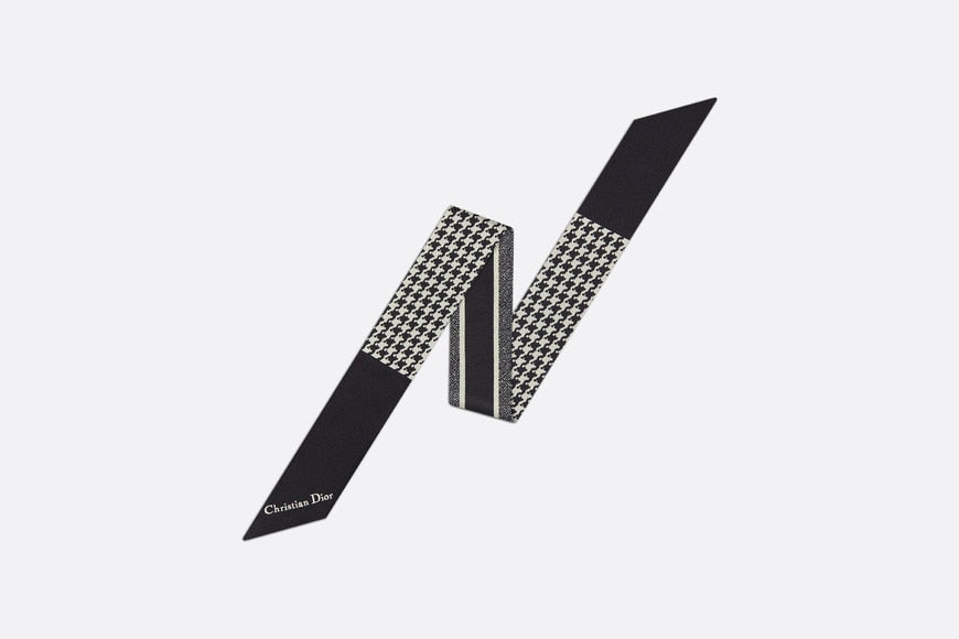 30 Montaigne Mitzah Scarf • Black and White Silk Twill