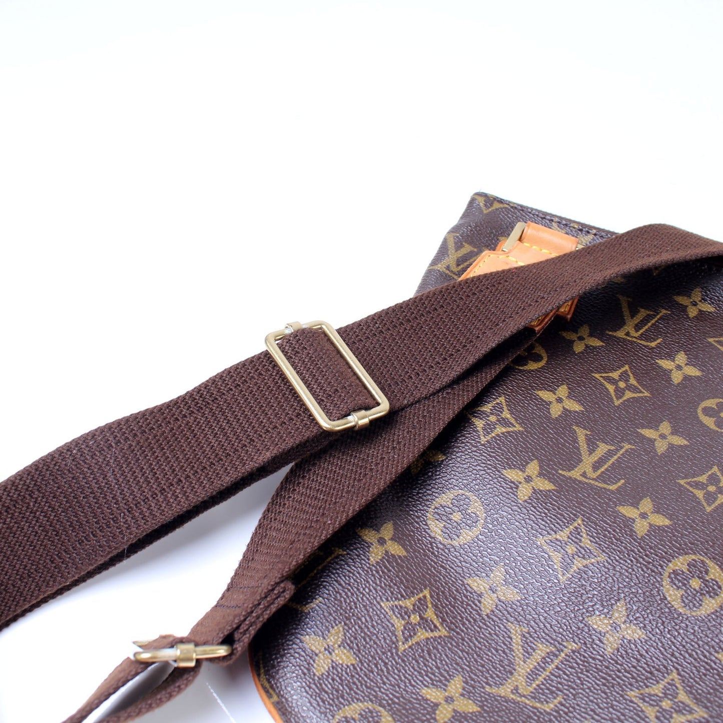 Pochette Bosphore Monogram