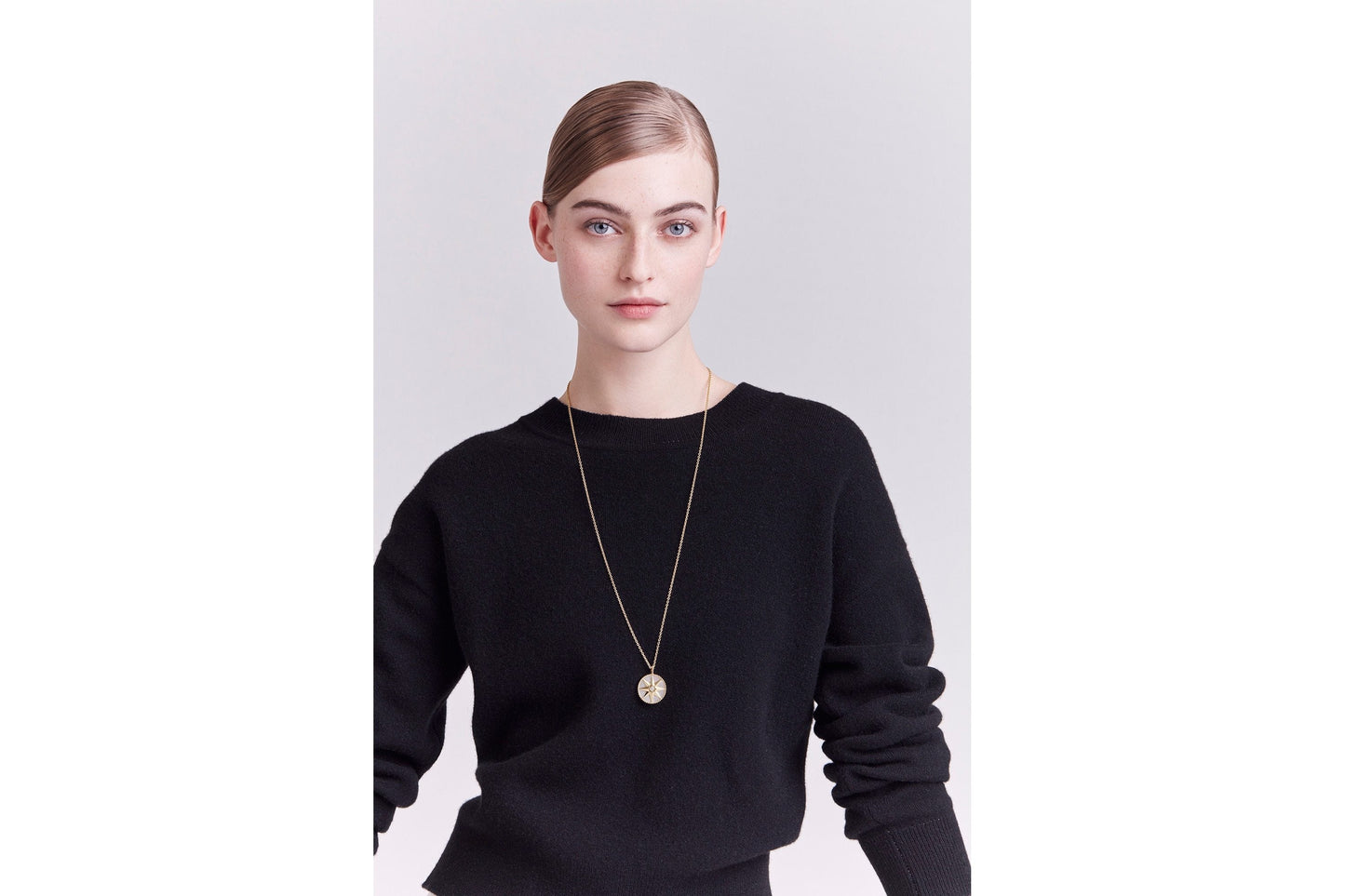 Large Rose Des Vents Medallion • Yellow Gold, Diamond and Mother-of-pearl