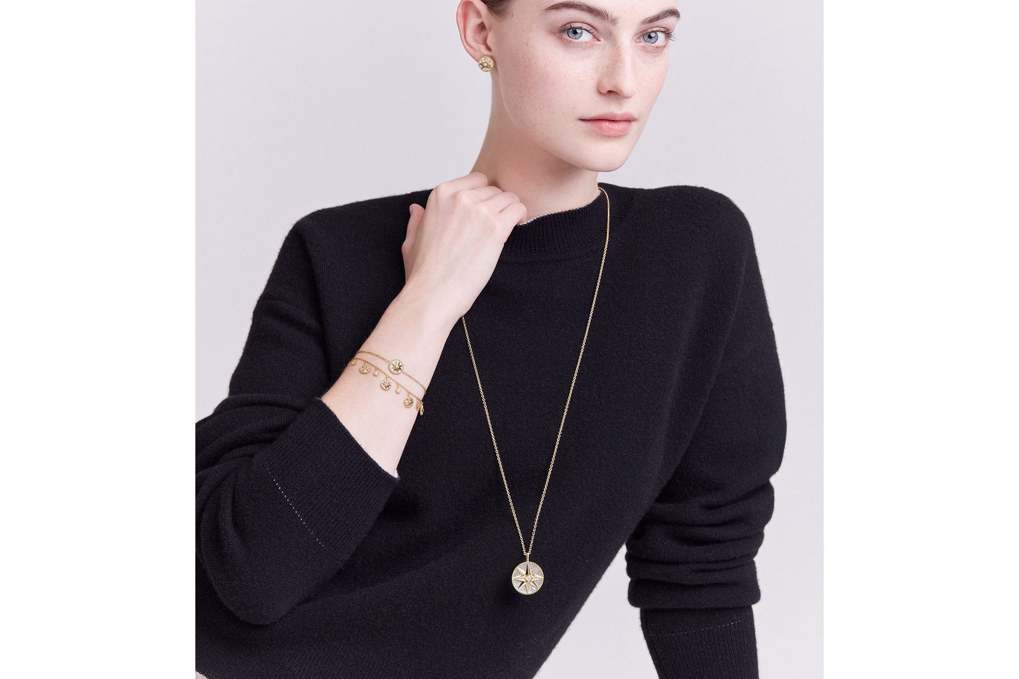 Large Rose Des Vents Medallion • Yellow Gold, Diamond and Mother-of-pearl