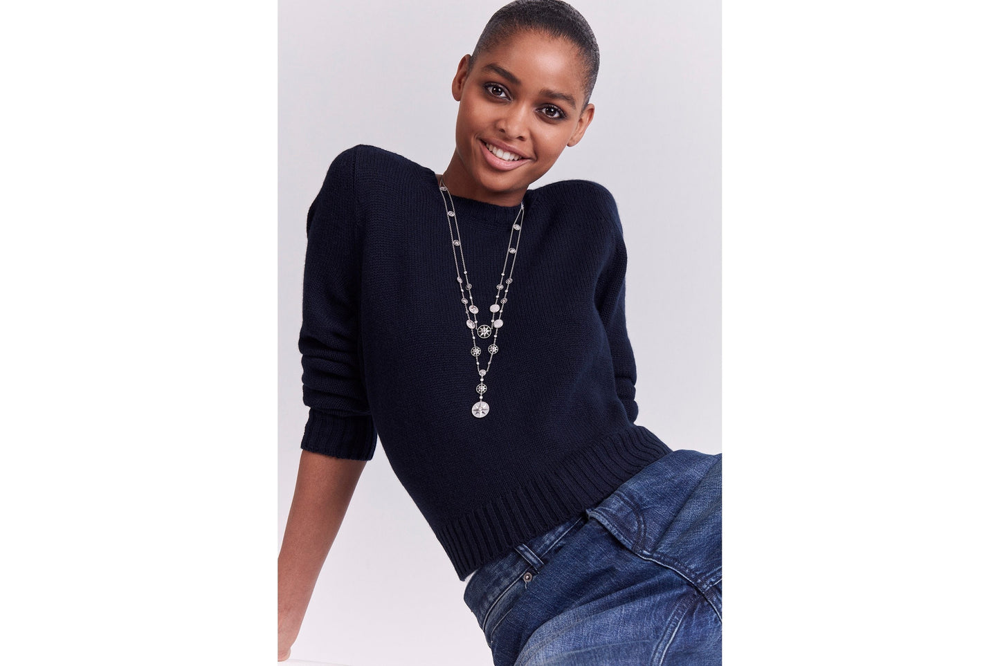 Rose Des Vents Long Necklace  • 18K White Gold, Diamonds, Mother-of-Pearl and Onyx