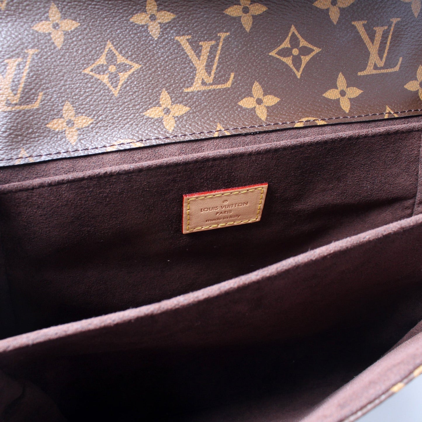 Pochette Metis Monogram