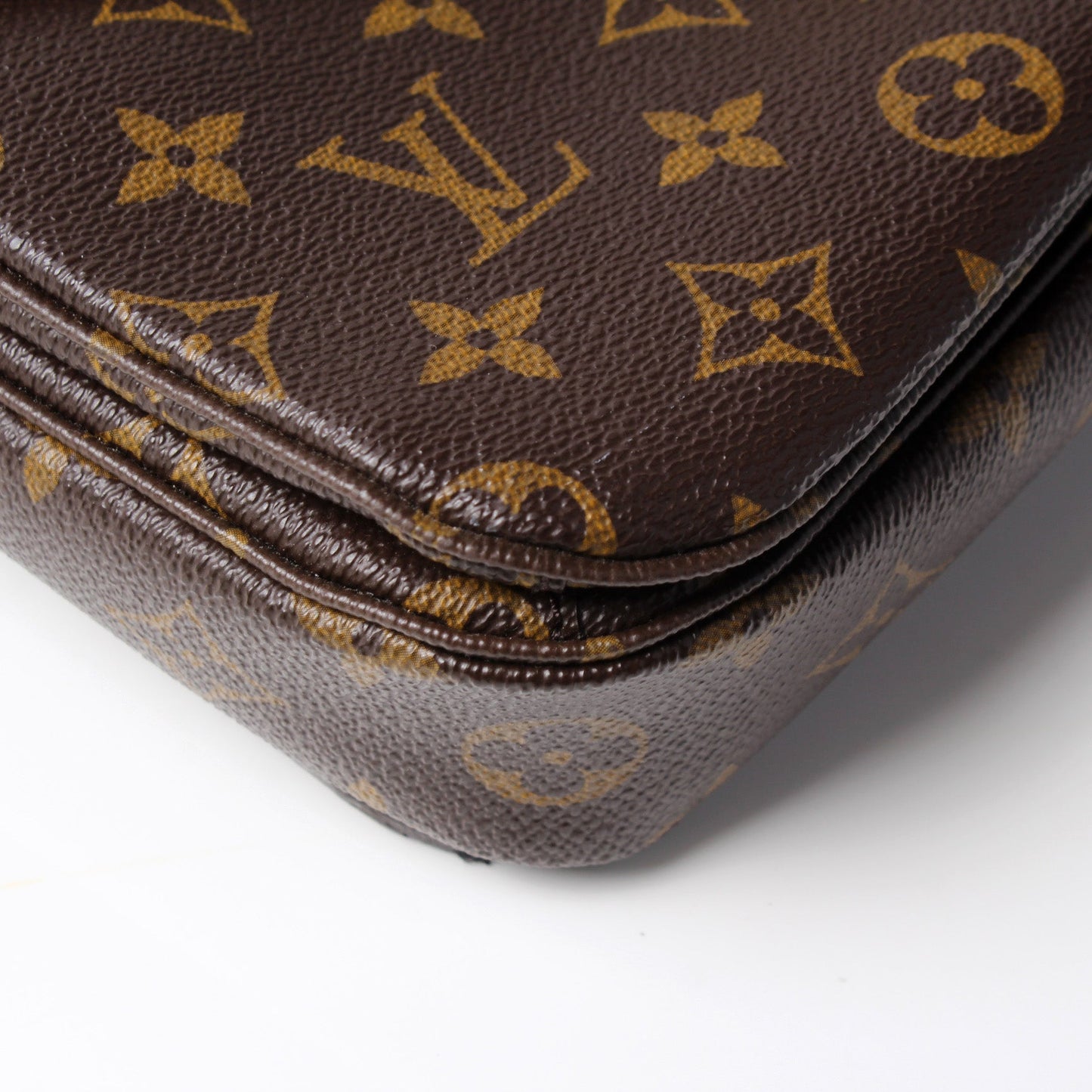 Pochette Metis Monogram
