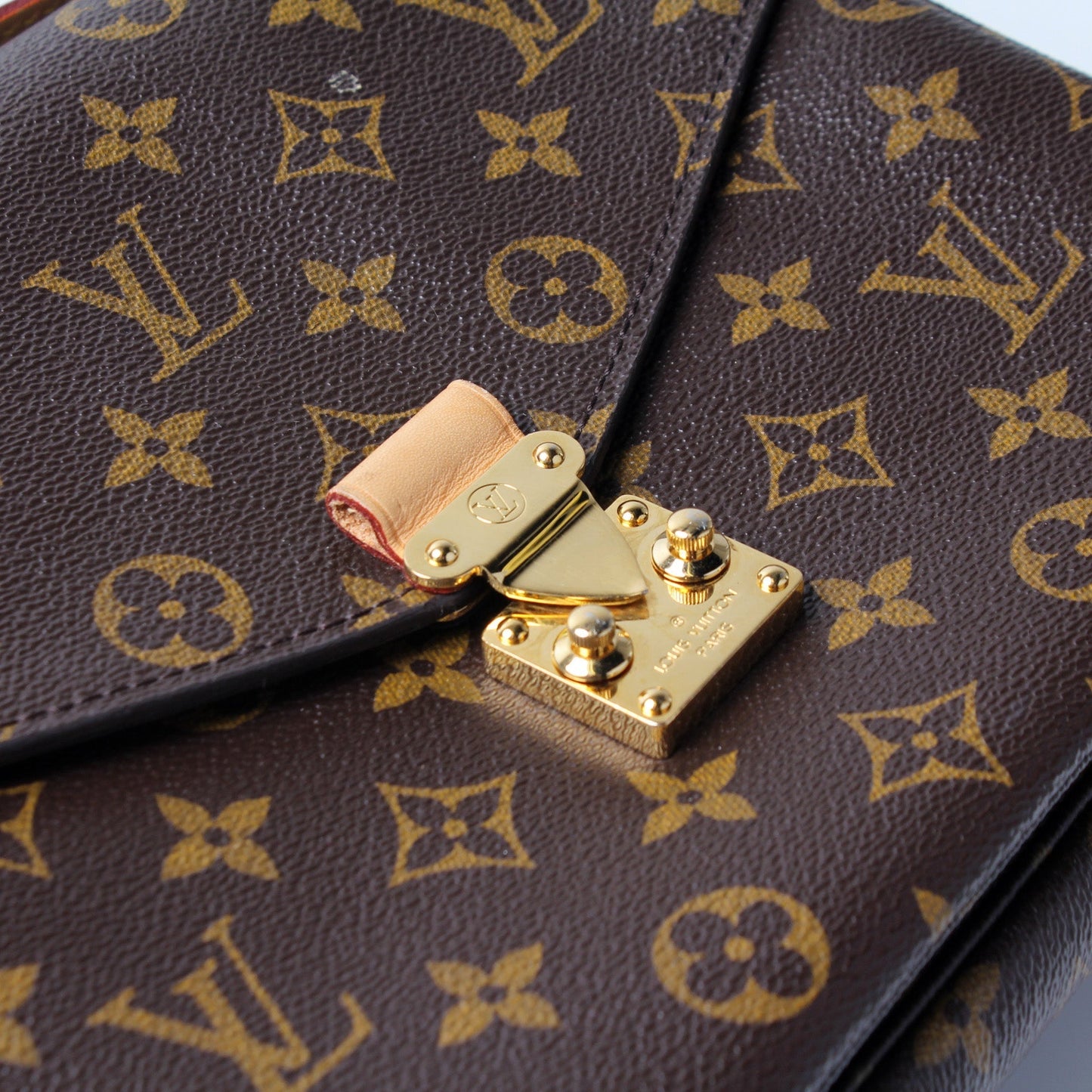 Pochette Metis Monogram