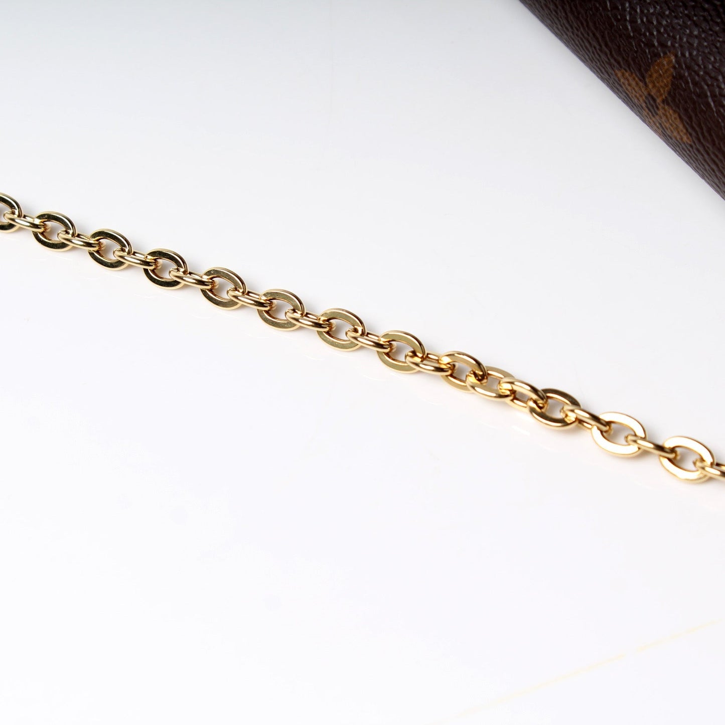 Pochette Felicie Monogram