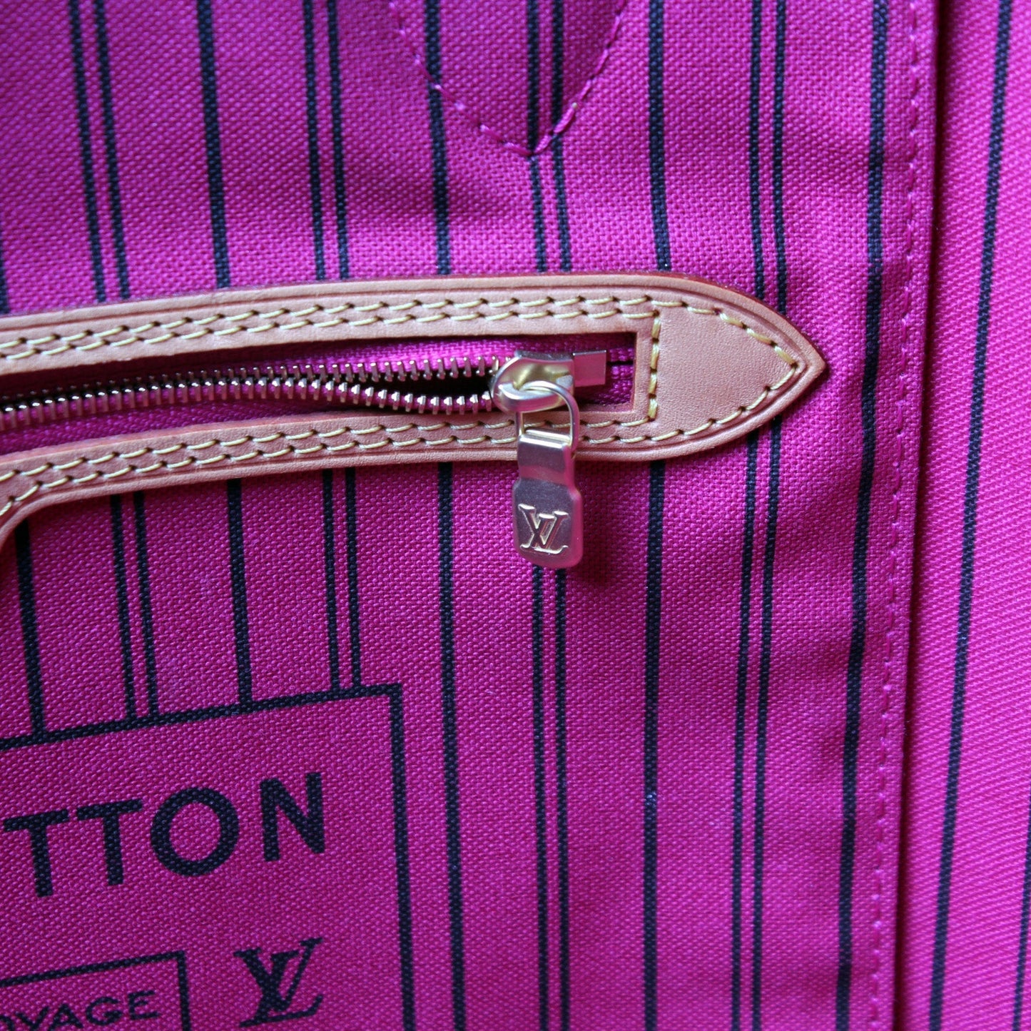 Neverfull MM Monogram