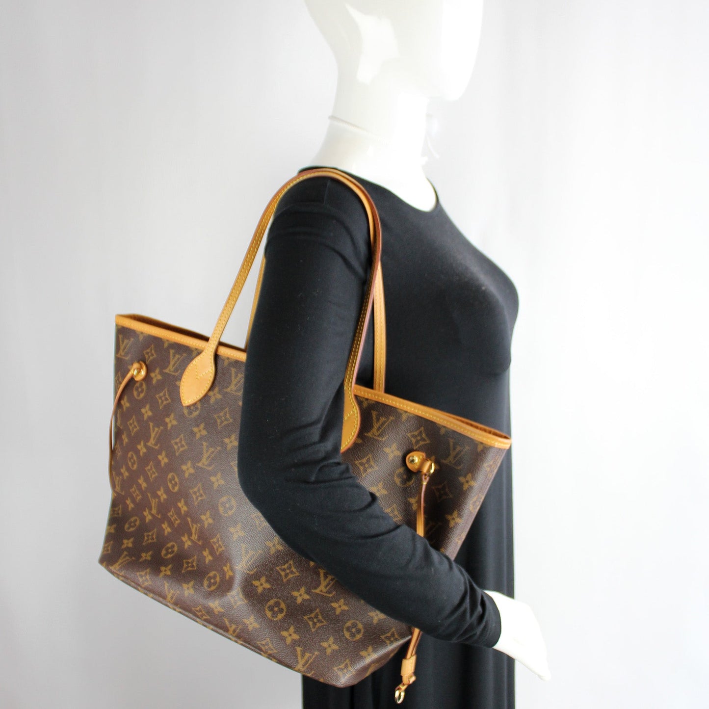 Neverfull MM Monogram