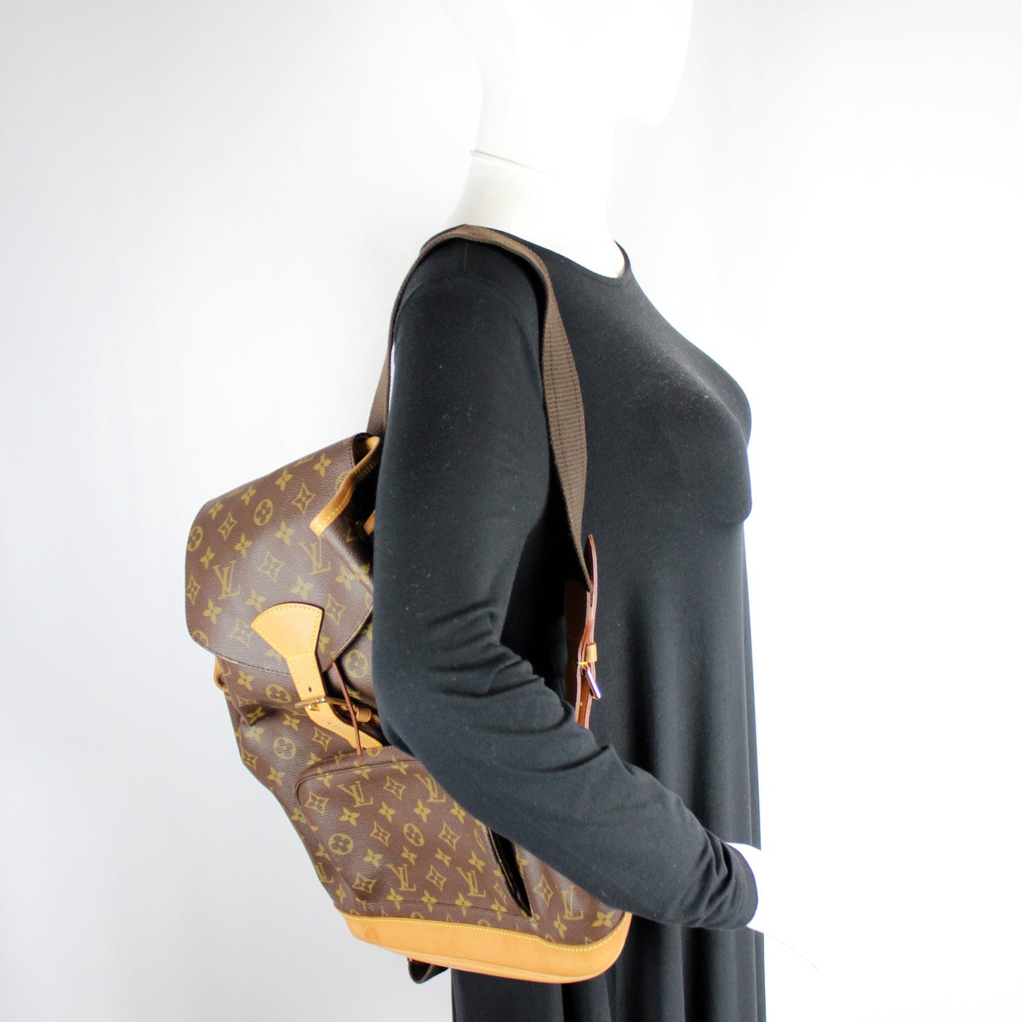 Montouris GM Monogram