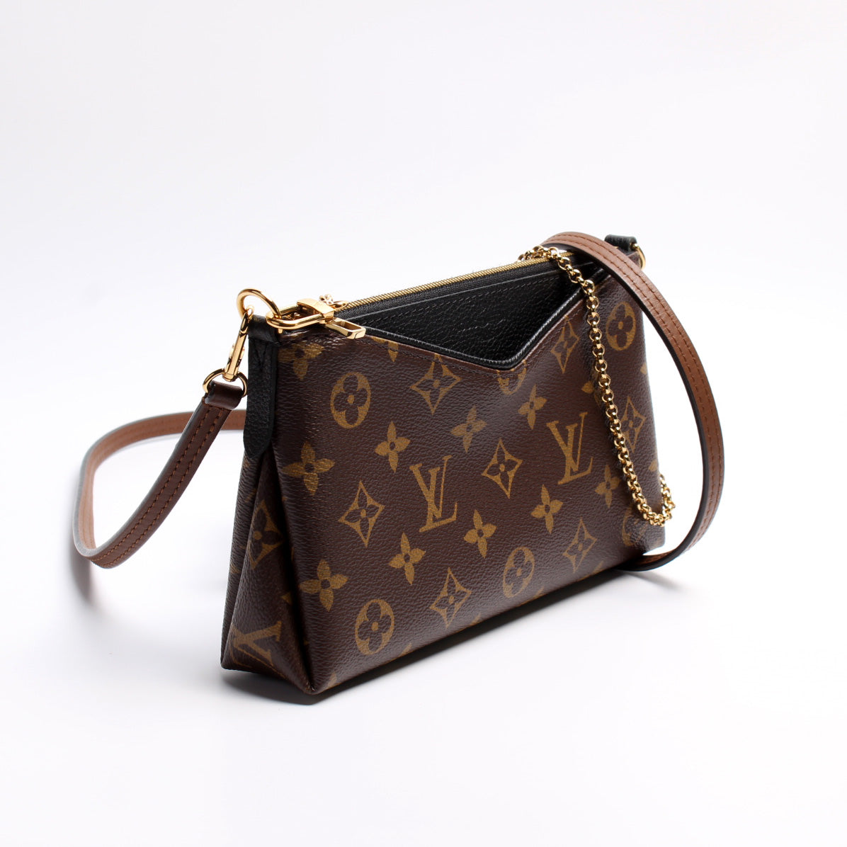 Pallas Clutch Monogram