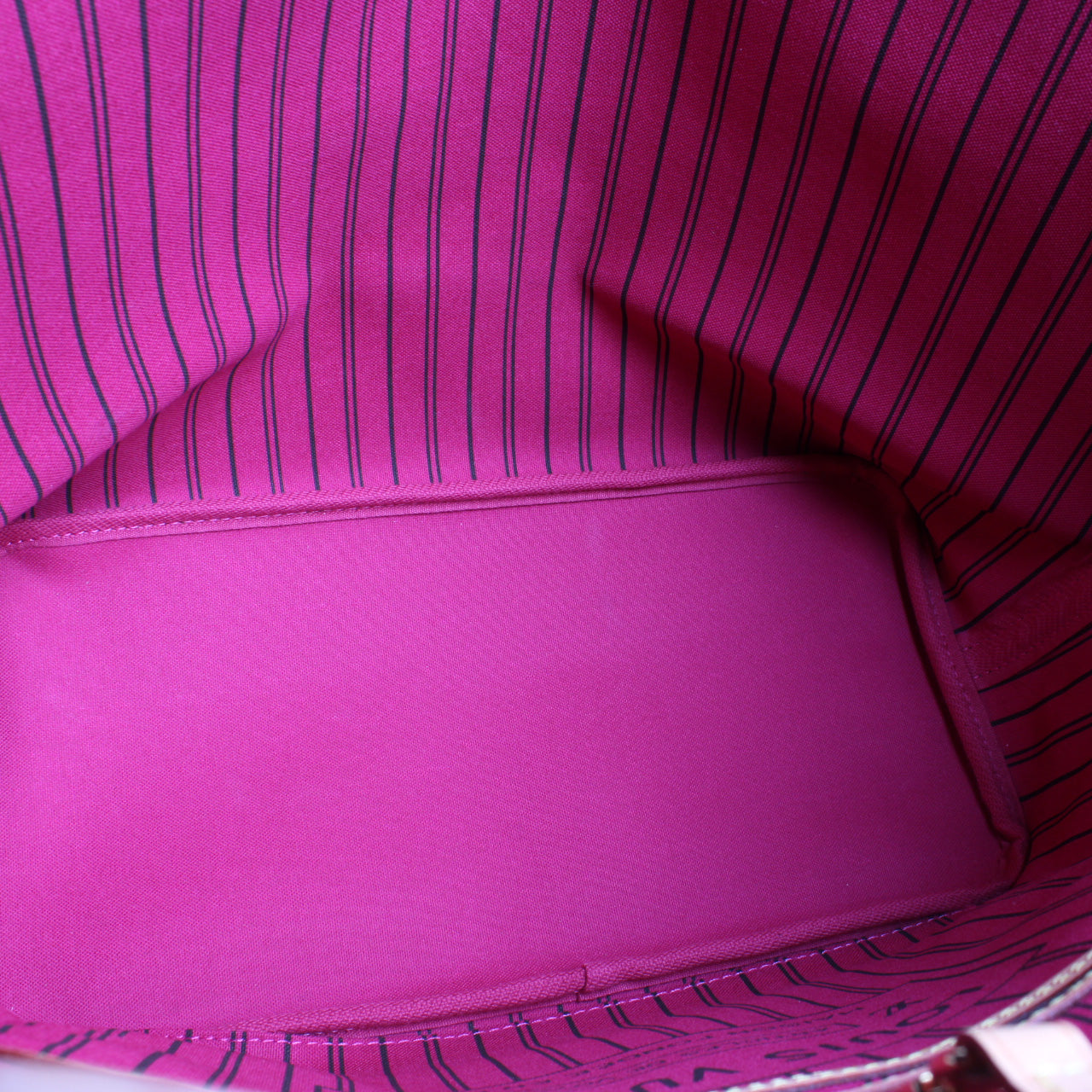 Neverfull MM Monogram