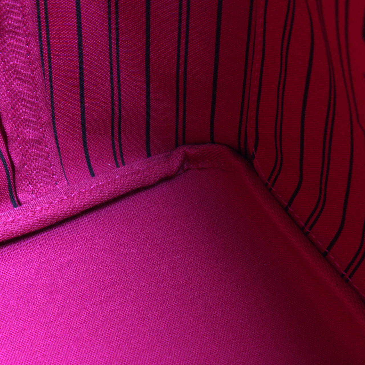 Neverfull MM Monogram