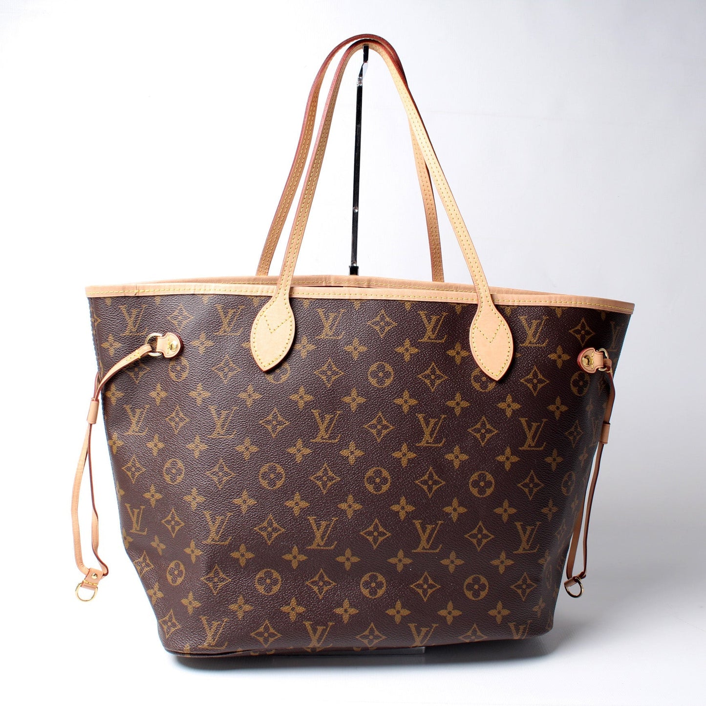 Neverfull MM W/ Wallet Monogram