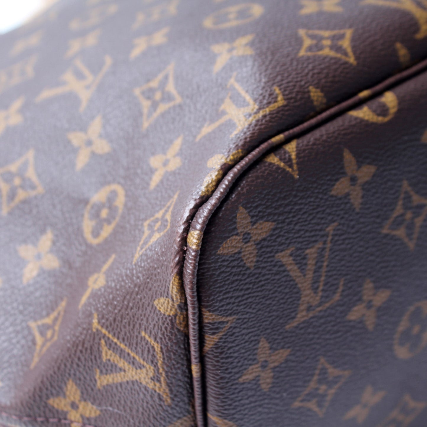 Neverfull MM W/ Wallet Monogram