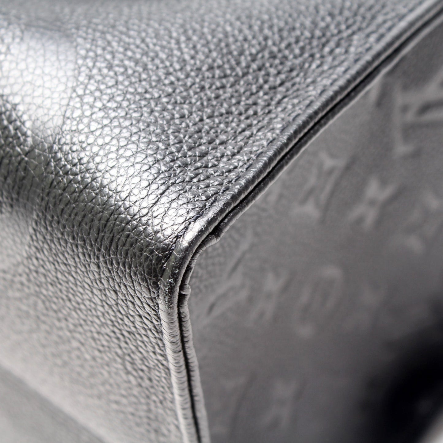 ONTHEGO Giant Tote GM Empreinte