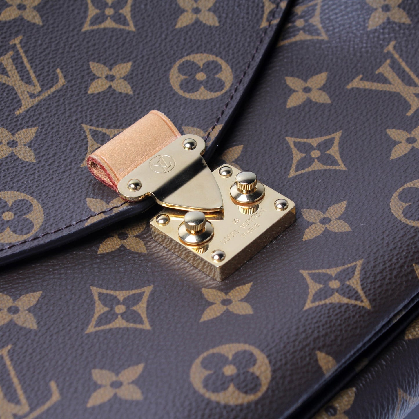 Pochette Metis Monogram