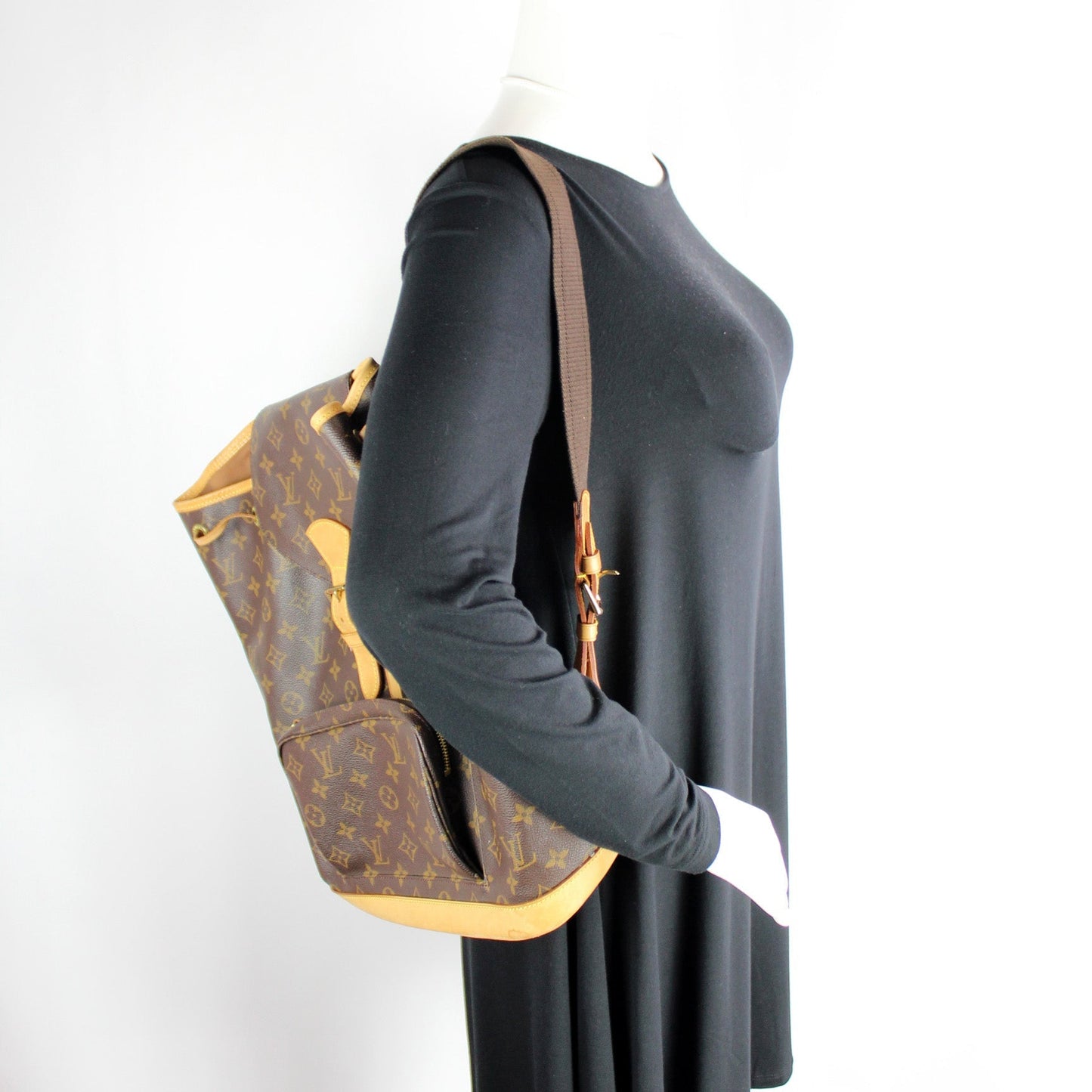 Montsouris GM Monogram