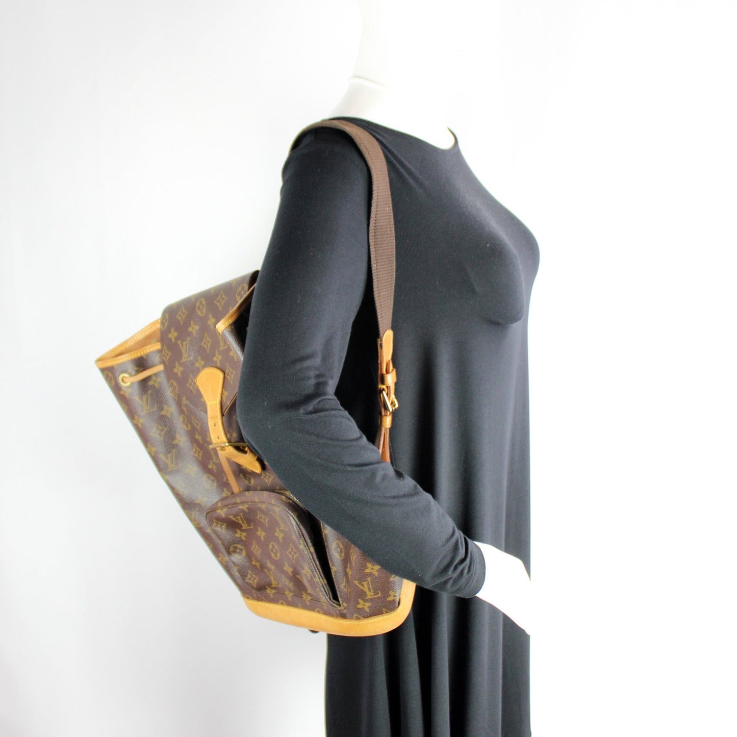 Montsouris GM Monogram