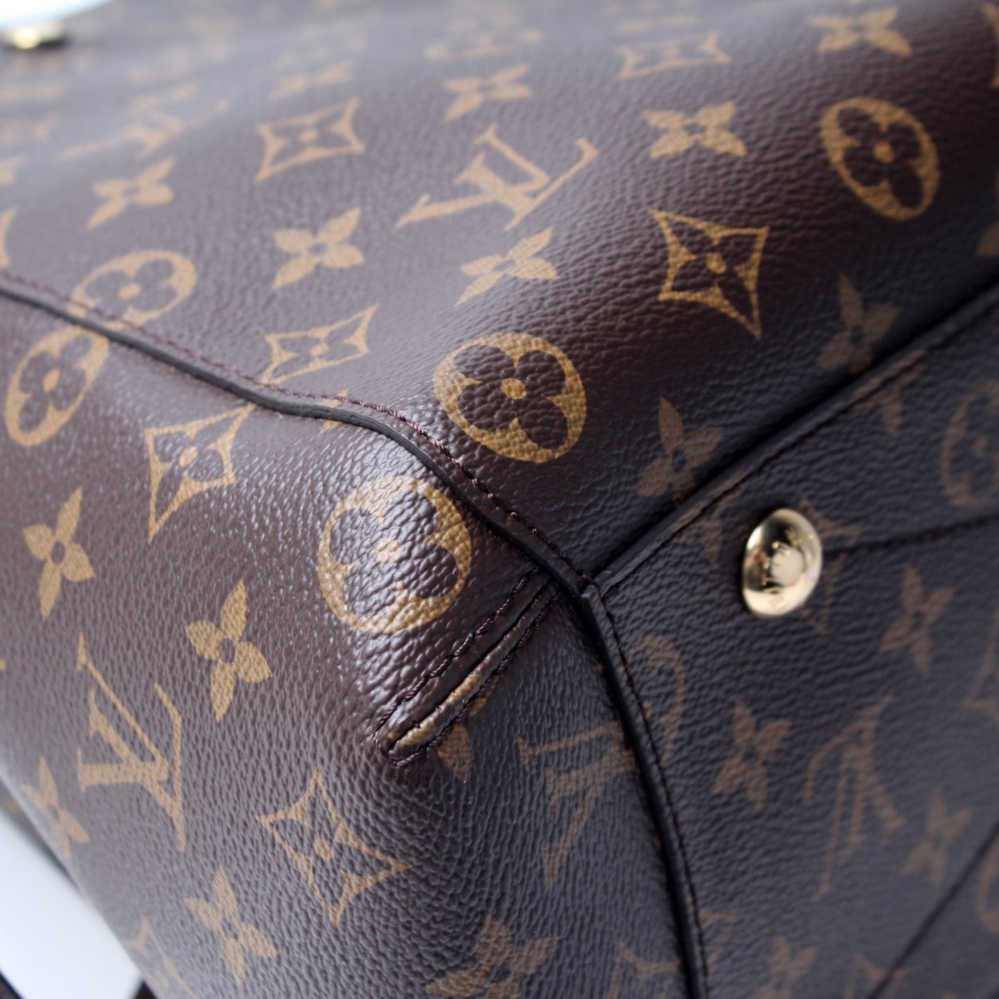 Montaigne GM Monogram