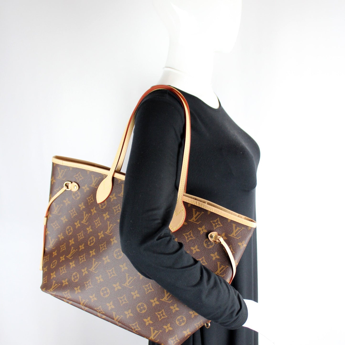 Neverfull MM Monogram