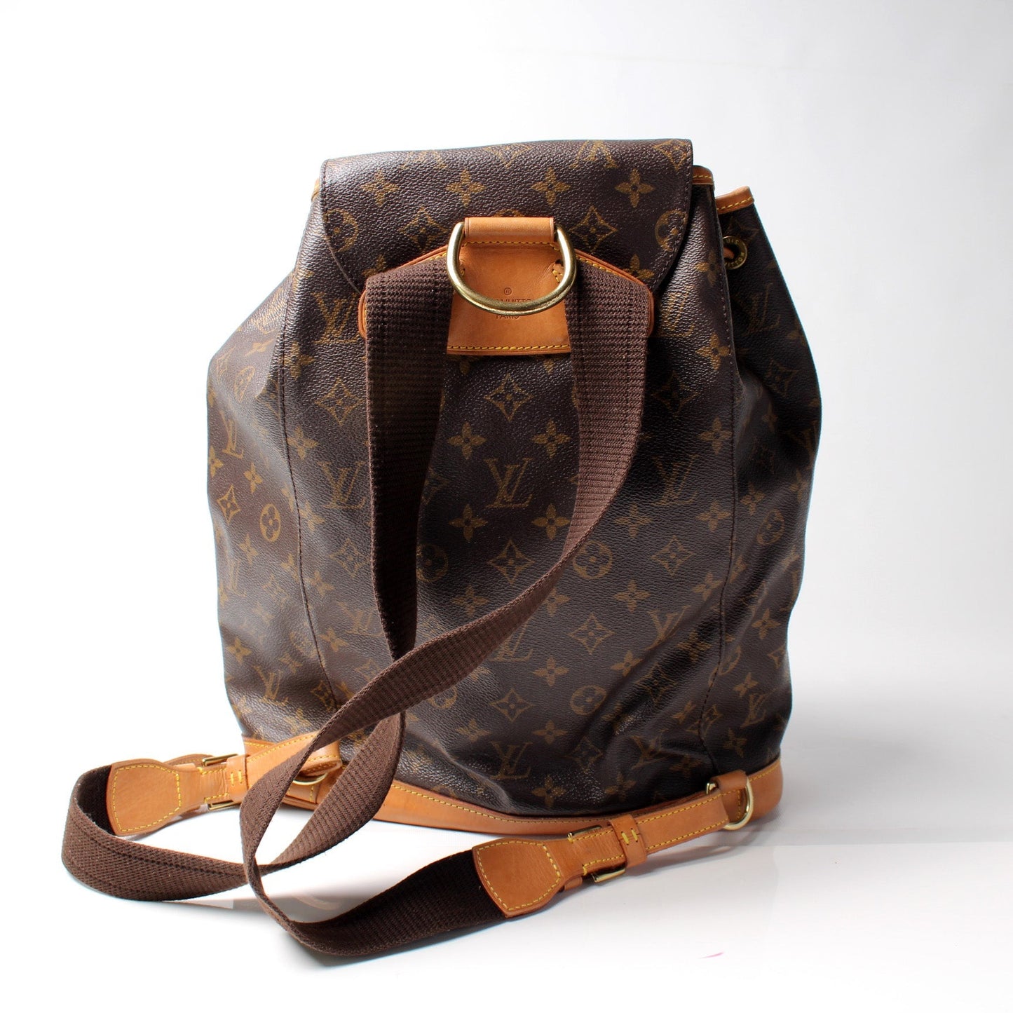 Montsouris GM Monogram