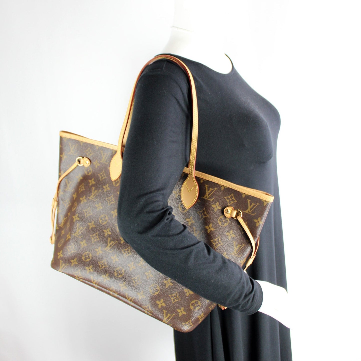 Neverfull MM Monogram