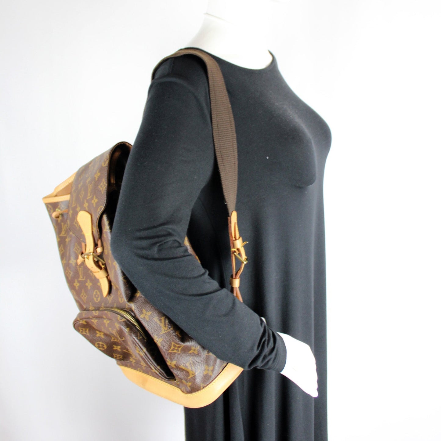 Montsouris GM Monogram